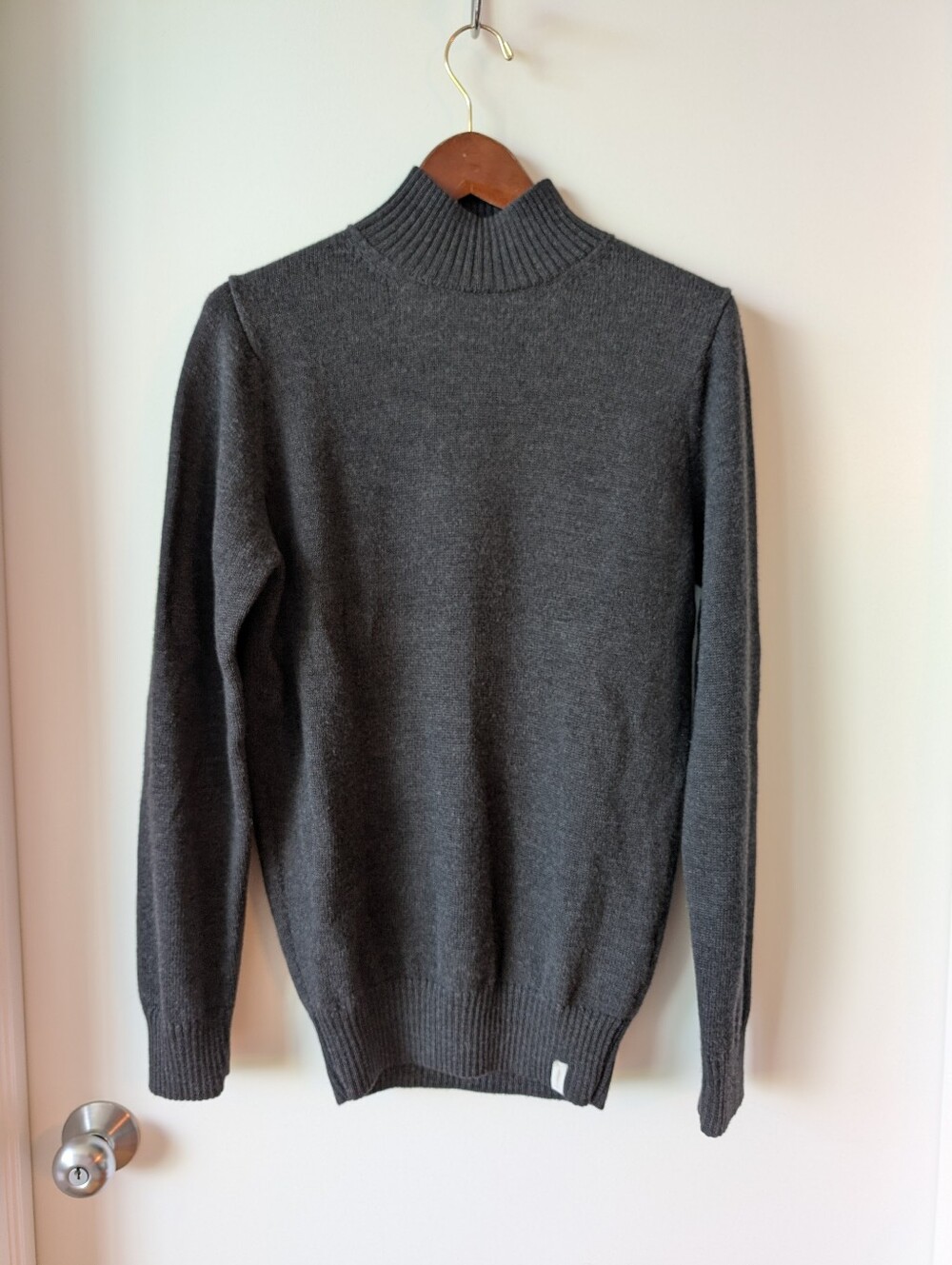 Ecologyst 100% Merino Wool Mock Neck Sweater Heathered Grey Medium